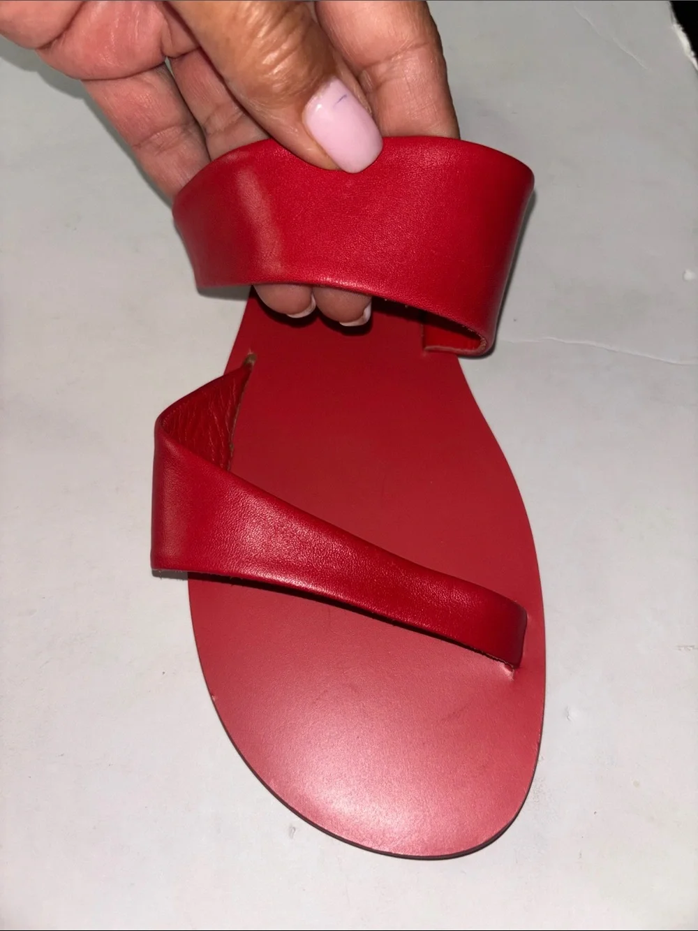 DANAE KEOS RED LEATHER SLIDES SIZE 39 UK….SIZE 9 US TWO LEATHER STRAPS  GORGEOUS
